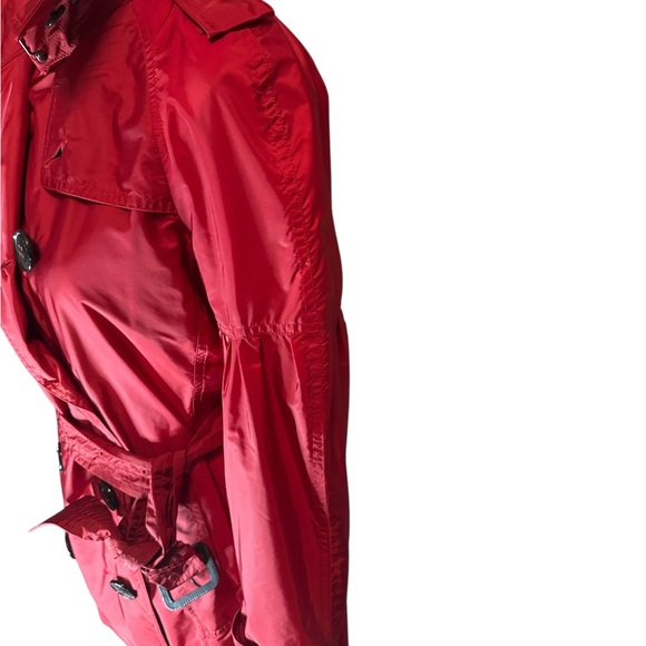Burberry London Classic Red Trench Coat - Picture 6 of 14